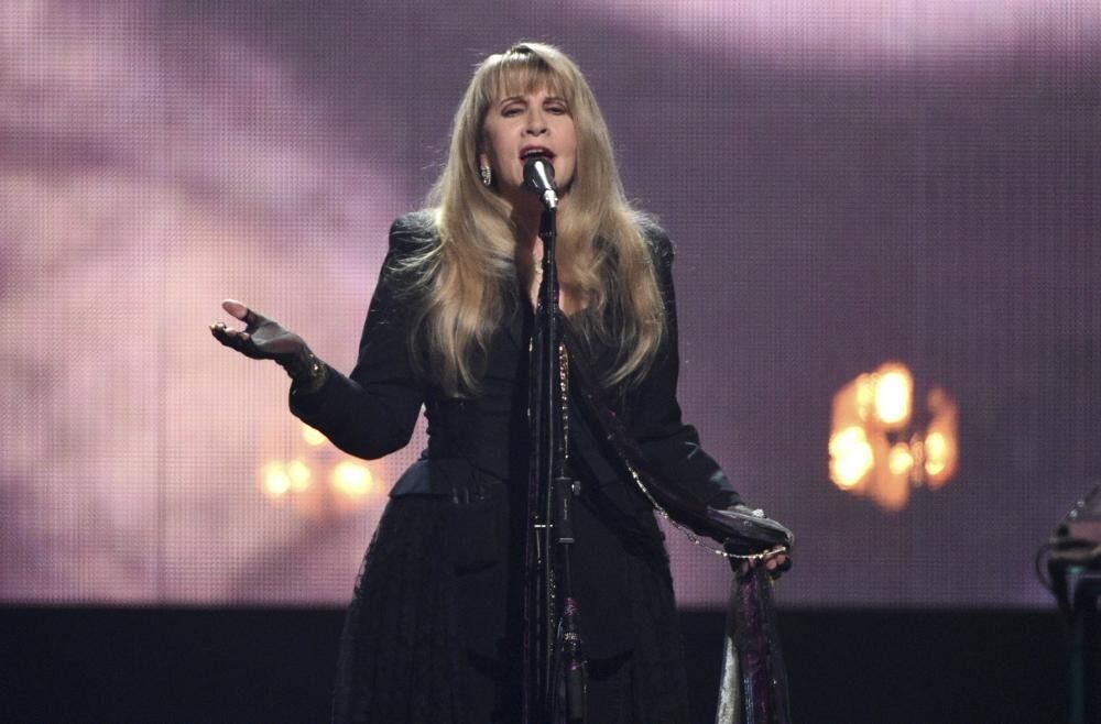 Legendary singer, songwriter Stevie Nicks to perform in Louisville this summer